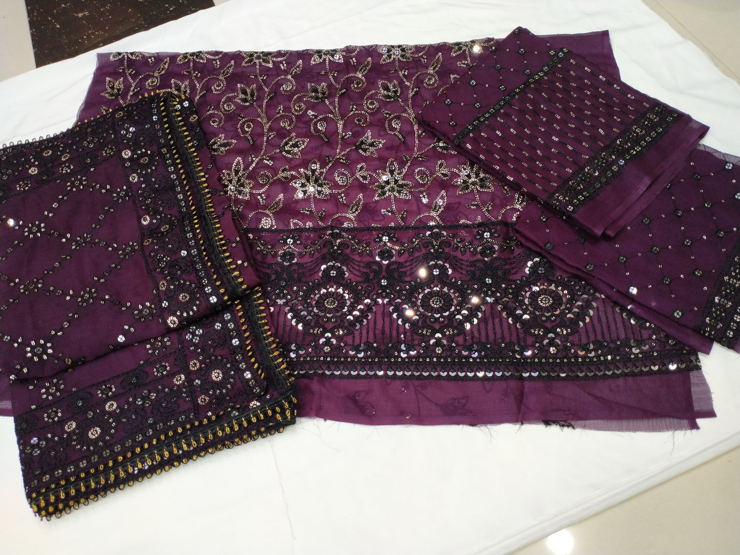 LUXURY FORMAL EMBROIDERED SUIT