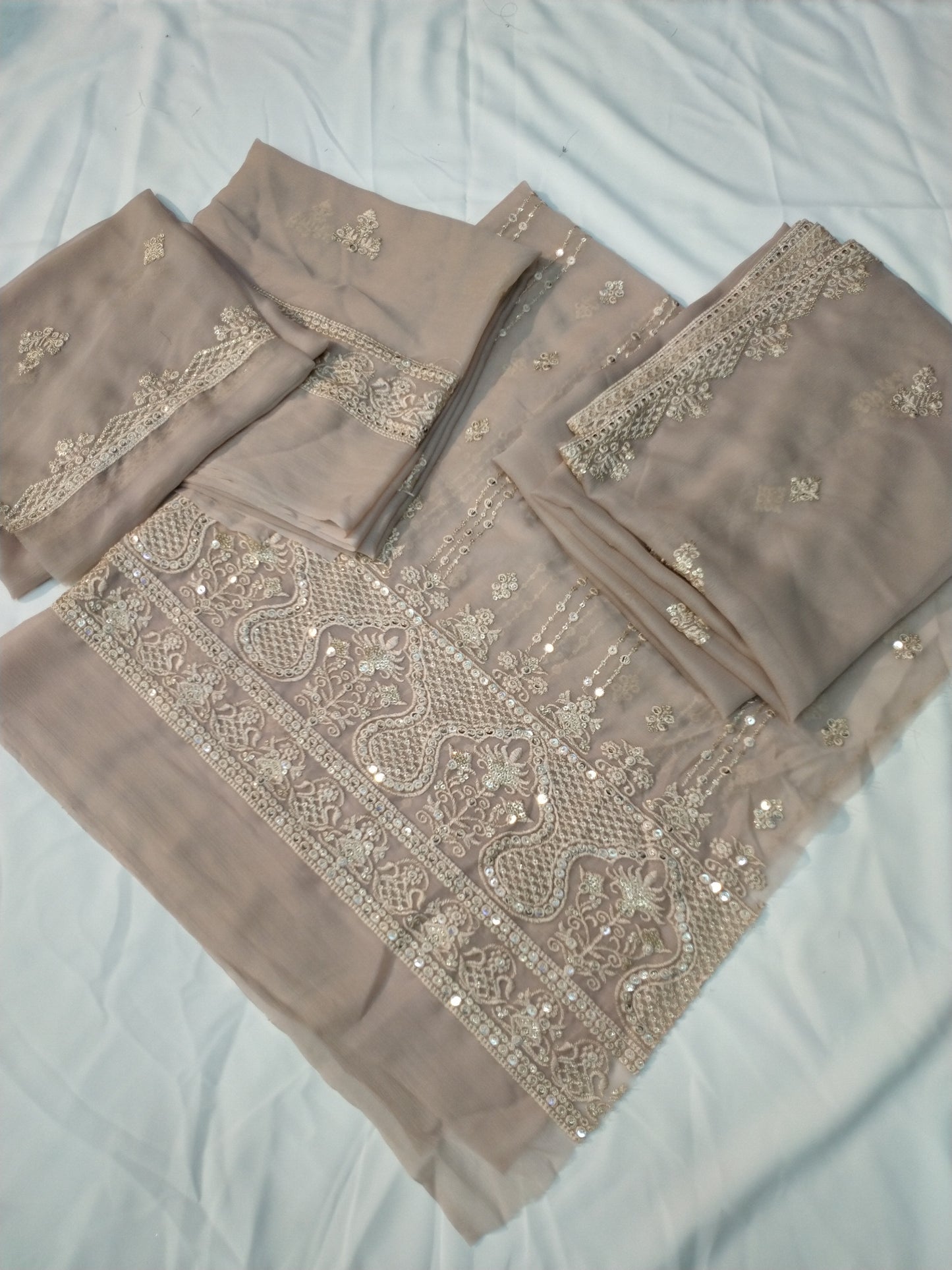 LUXURY FORMAL EMBROIDERED SUIT