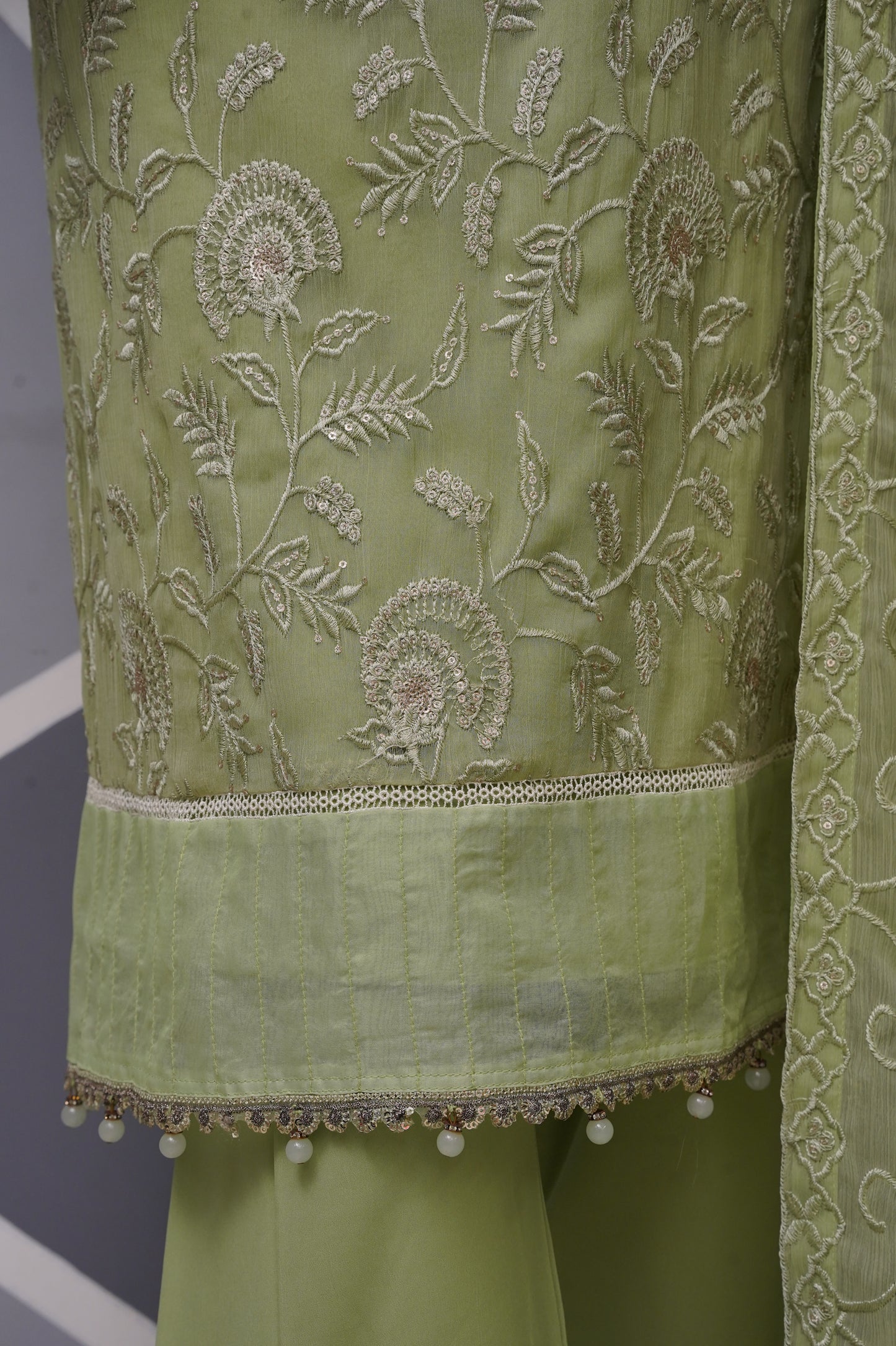 4PC - STITCHED EMBROIDERED CHIFFON SUIT