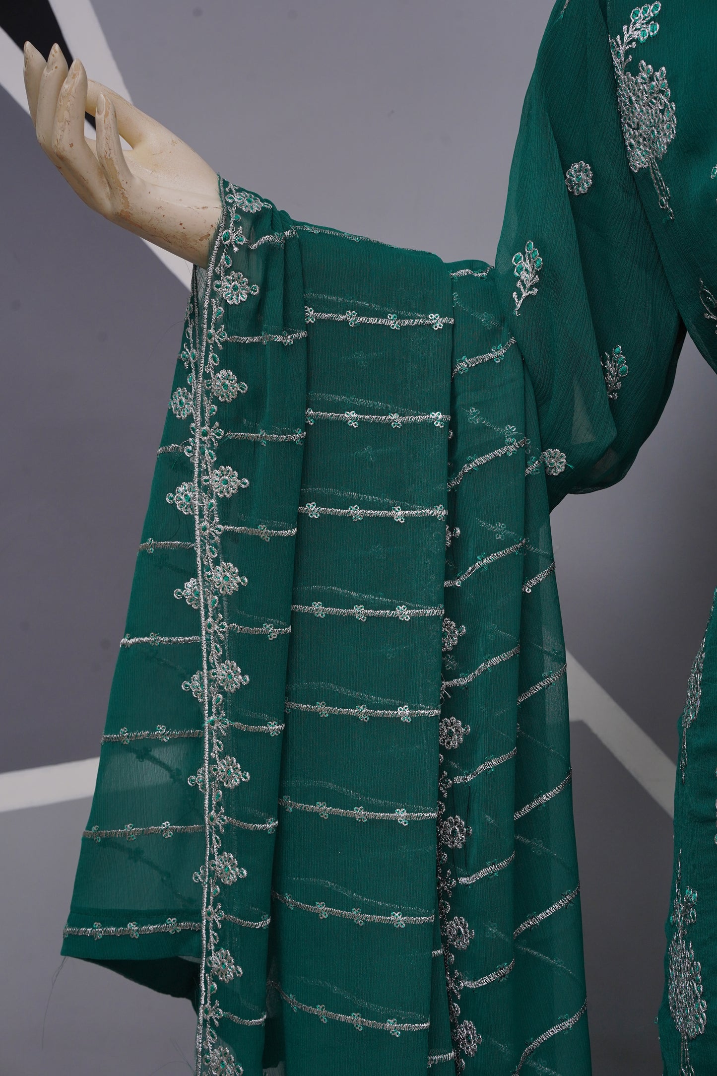 4pc - Stitched Embroidered Chiffon Luxury Suit