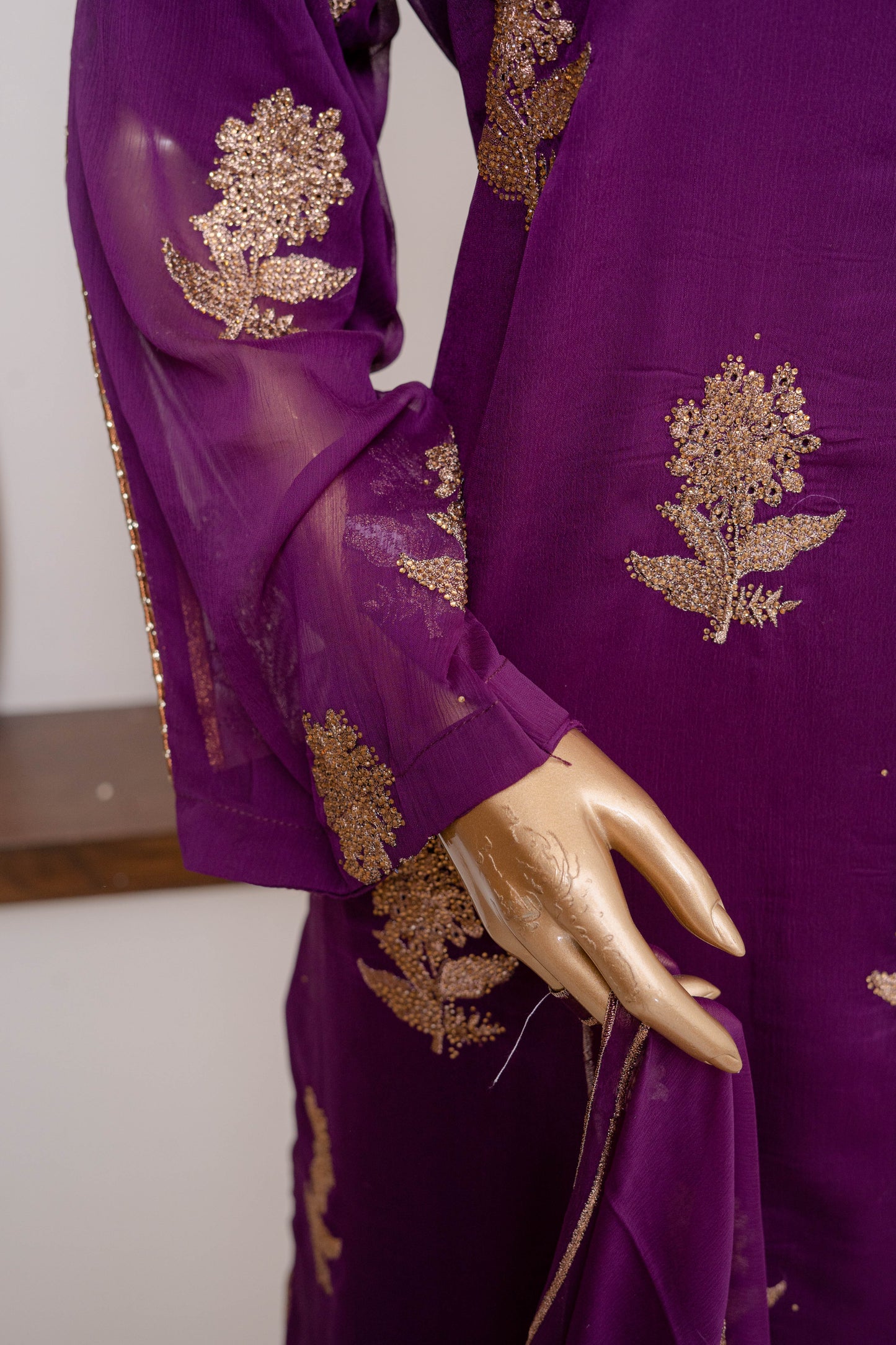 4pc - Stitched Embroidered Chiffon Luxury Suit